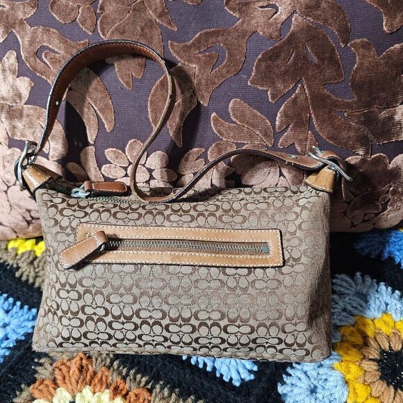 2004 Vintage y2k Coach Demi Shoulder Bag in Brown Mini Signature Jacquard Purse - Picture 1 of 8